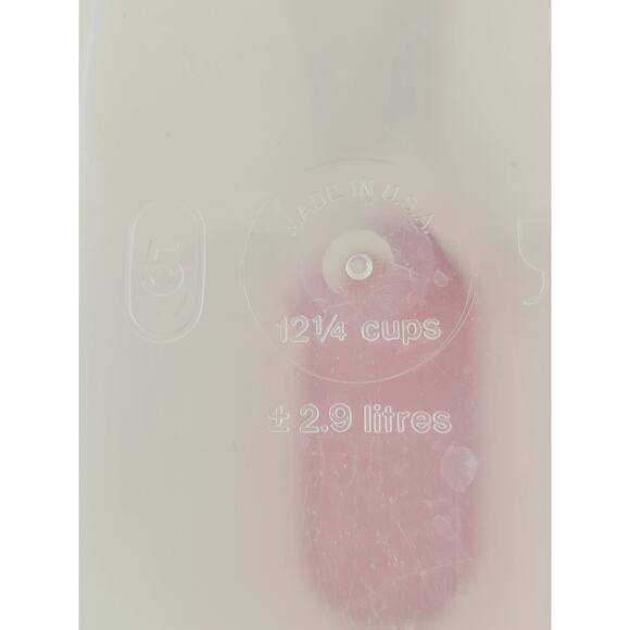 Tupperware Storage Container Set w/ Red Lid 2 Cups to 12 1/4 Cups USA x5 - Picture 9 of 16